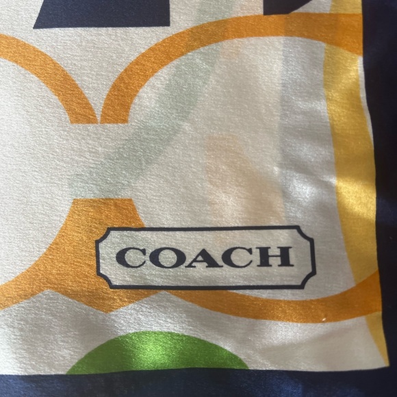 COPY - Brand New Coach LOGO Signature C Multi Color Reversible Silk Scarf 21” x… - Picture 4 of 6